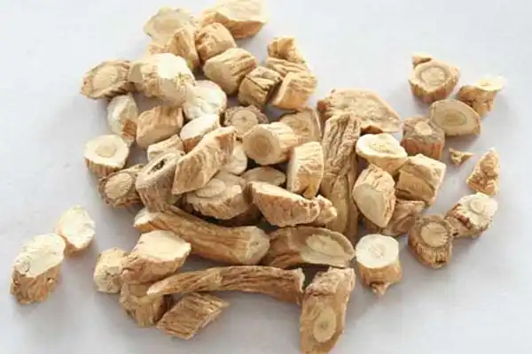 What Is Isatis Root Extract? Uses and Functions